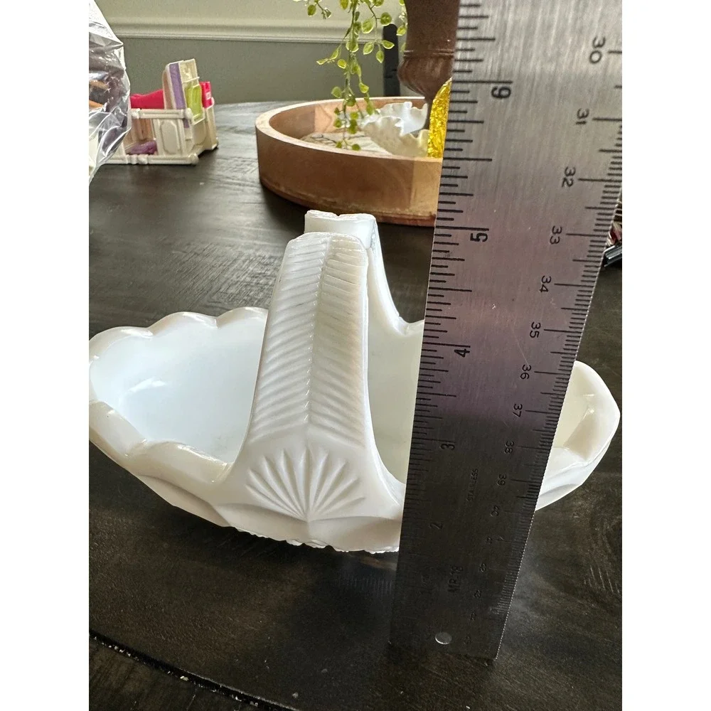 Vintage Milk Glass Basket Weave Diamond Point Candy Dish White Decor Display VGC